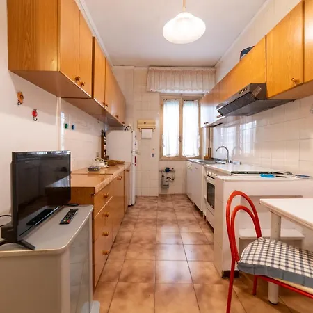 Appartamento Via Cilea 129 *